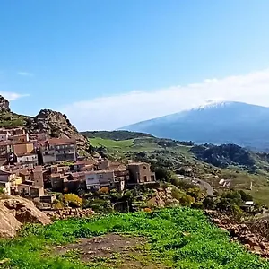  Casa vacanze Benvenuti Red House Dei Nebrodi Italia